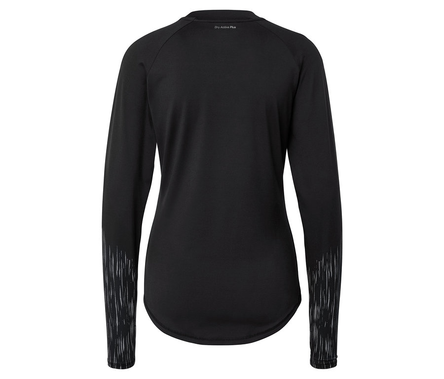 Čierne tričko s dlhým rukávom a nápisom Dry Active Plus na chrbte.