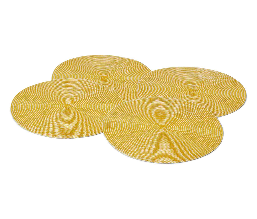 Štyri žlté okrúhle prestierania na bielom pozadí.