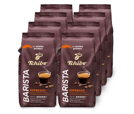 Osem balení zrnkovej kávy BARISTA Espresso - 8x 1 kg naskladaných v dvoch radoch.