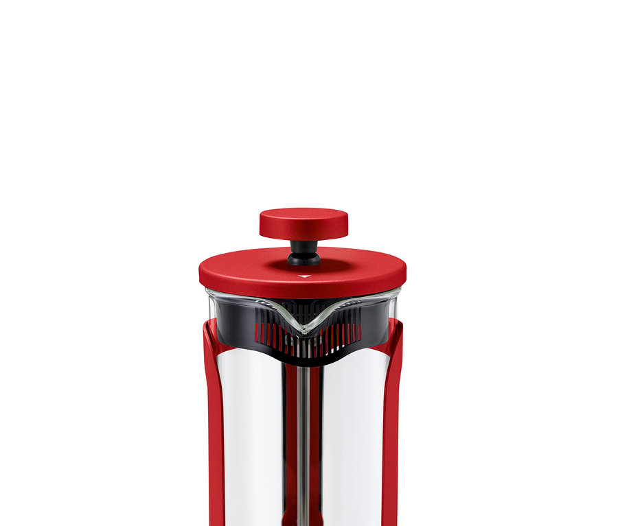Detail červenej kanvice french press 300 ml na 2 šálky.