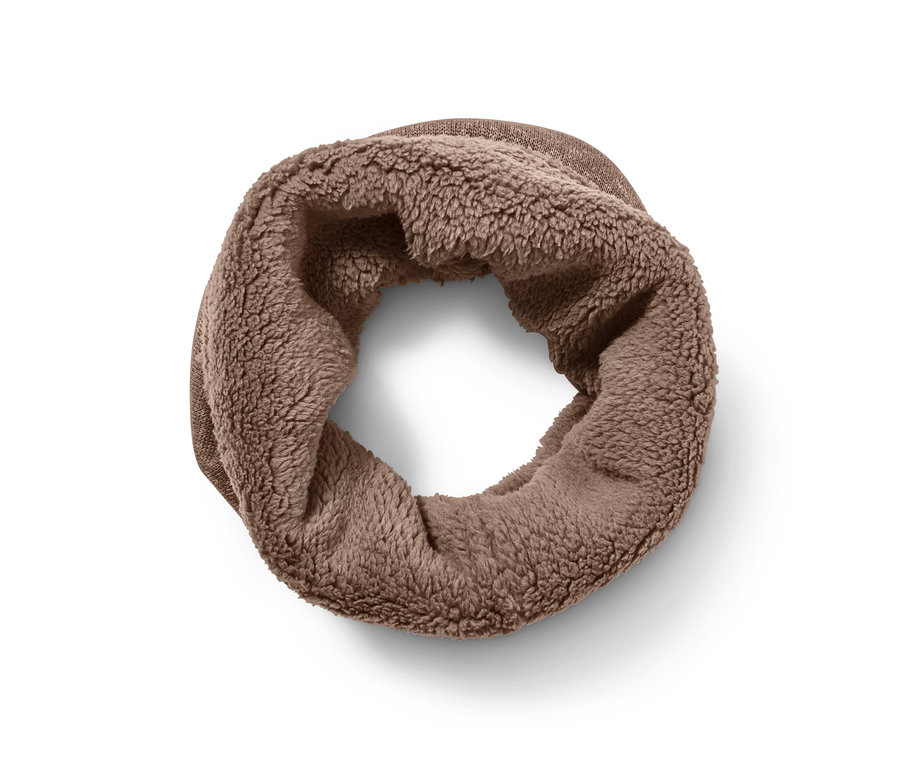 Hnedý dutý šál z pleteného flísu.