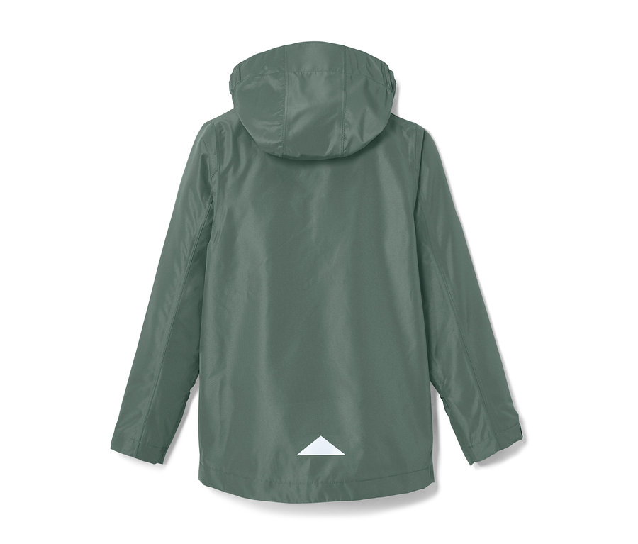 Pohľad zozadu na zelenú bundu do každého počasia.