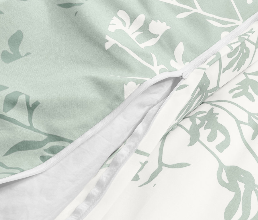 Detailný záber na mätové obliečky renforcé so zipsom a kvetinovým vzorom.