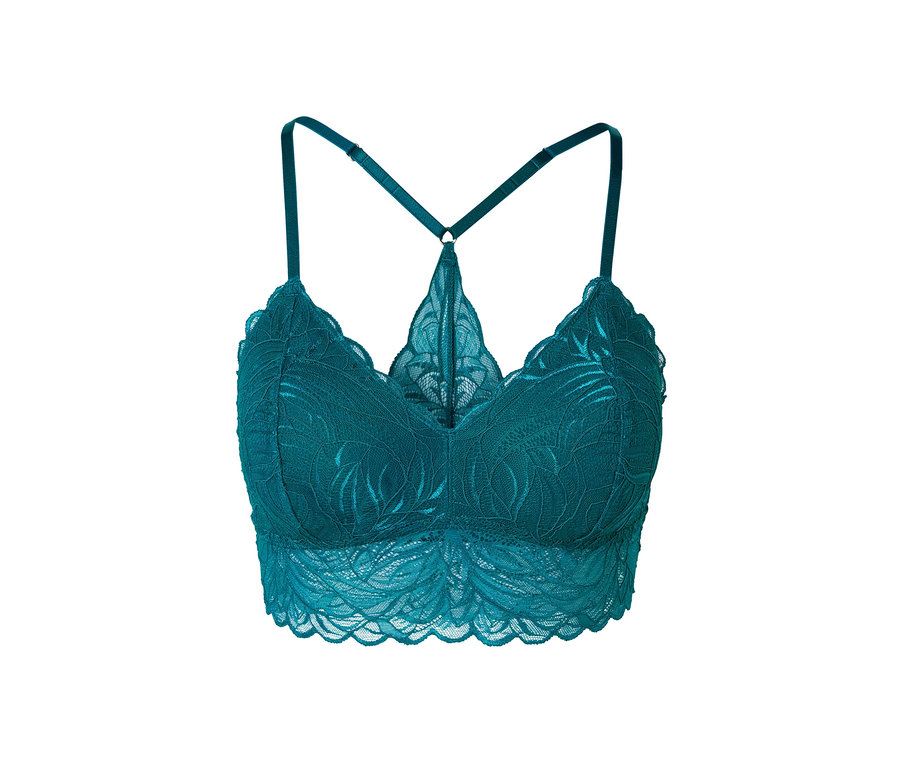 Detailný záber na čipkovanú podprsenku.