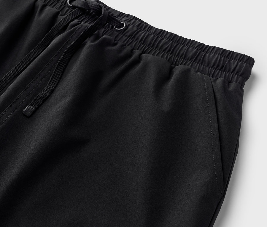 Detail funkčných sukňových šortiek.