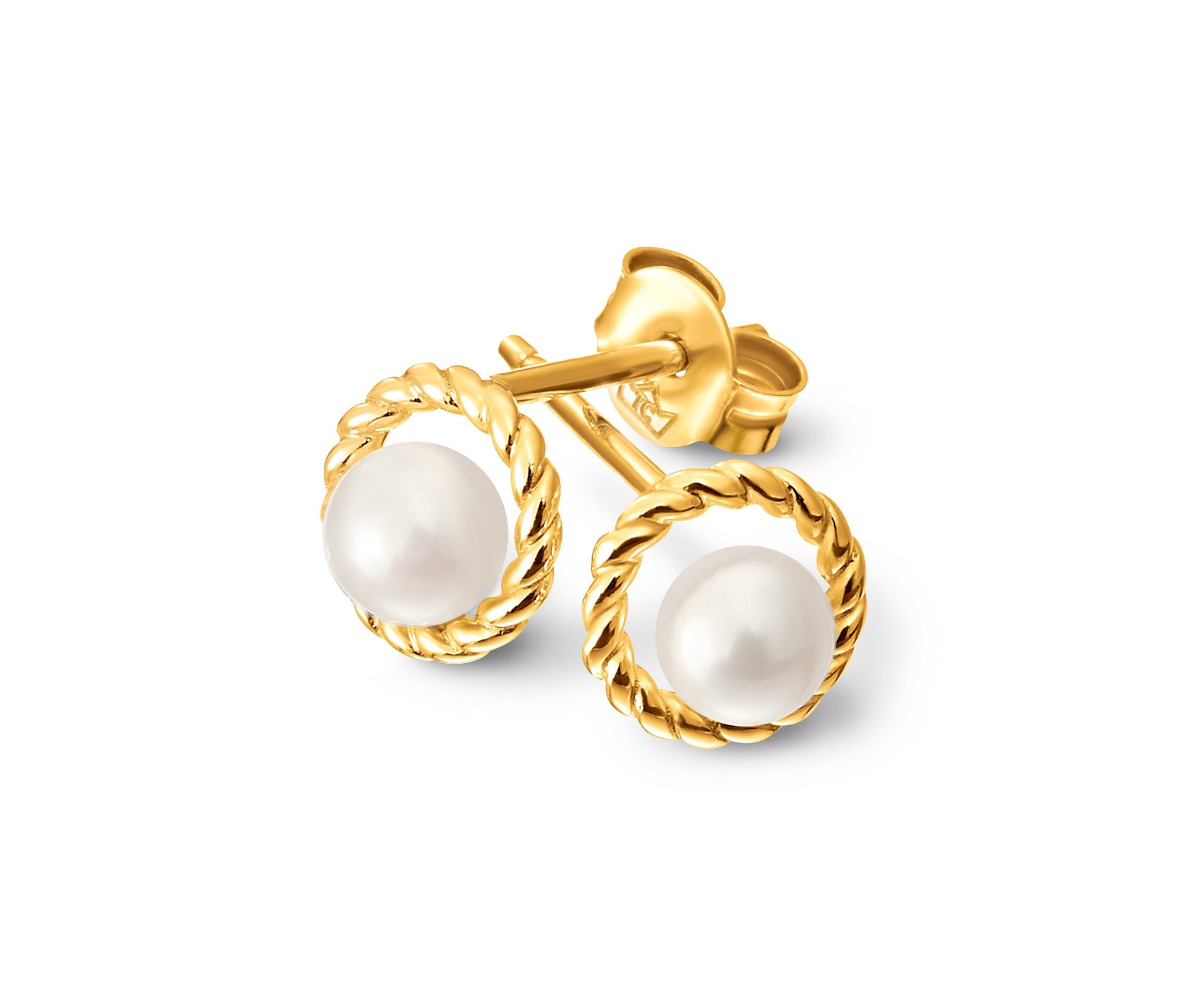 Detail dvoch zlatých náušníc so sladkovodnými perlami z chovu.