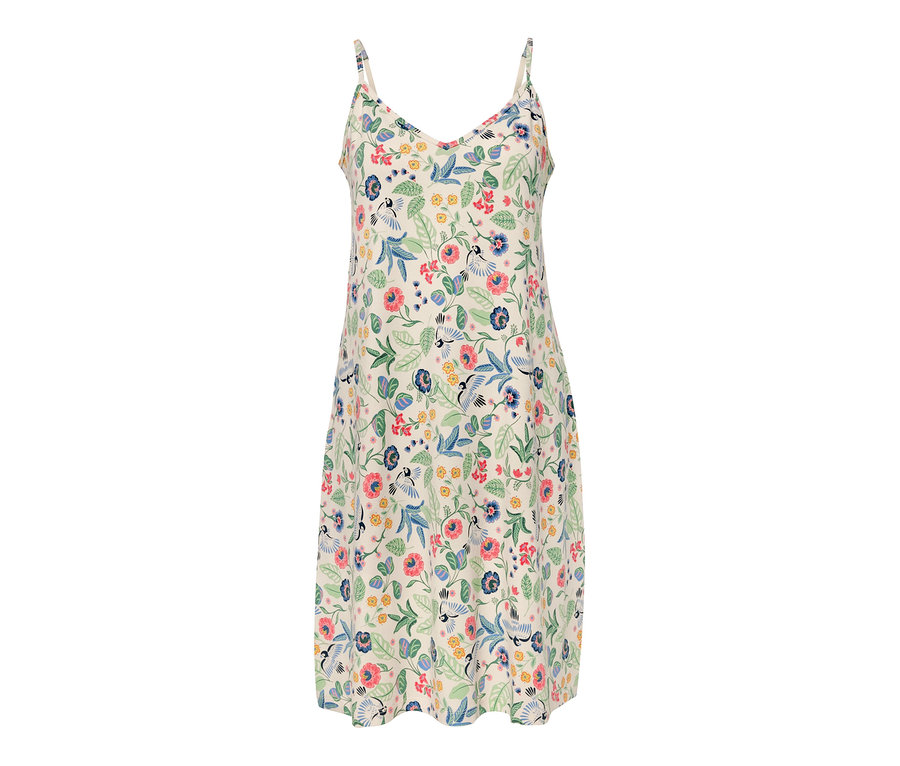 Nočná košeľa na ramienka s kvetinovou potlačou.