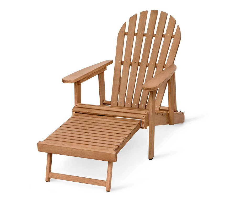 Lounge kreslo s výsuvnou podnožkou z eukalyptového dreva.