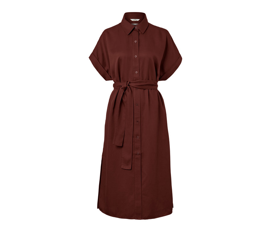 Košeľové šaty z ľanovej zmesi terakotovej farby s gombíkmi a opaskom.