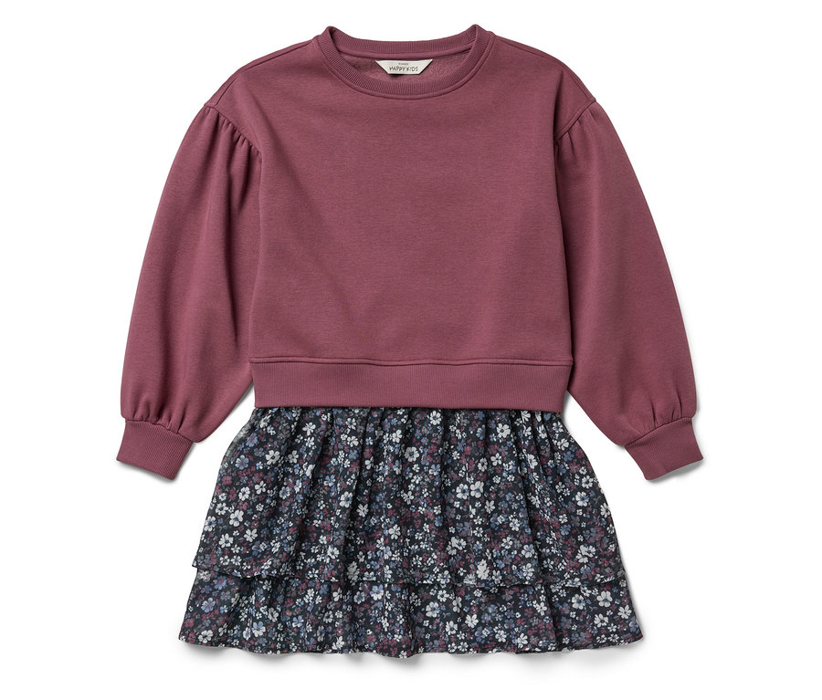 Fialové šaty s dlhým rukávom a kvetinovou sukňou.