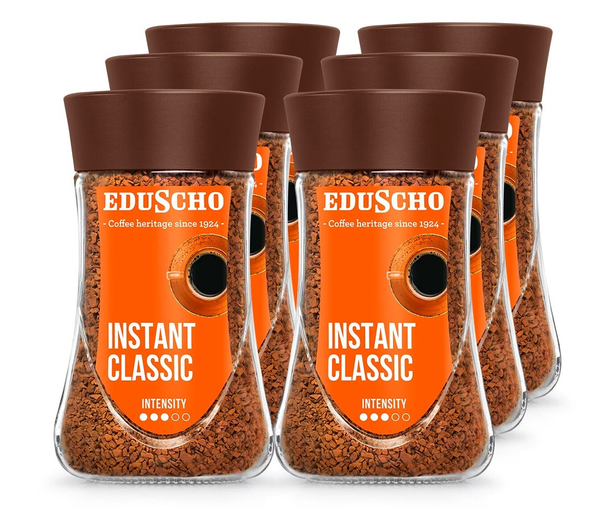 Šesť pohárov instantnej kávy EDU Instant Classic 200 g v rade.