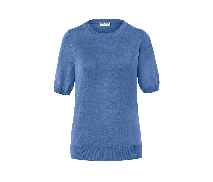 Modrý pulóver z jemného úpletu s krátkymi rukávmi.