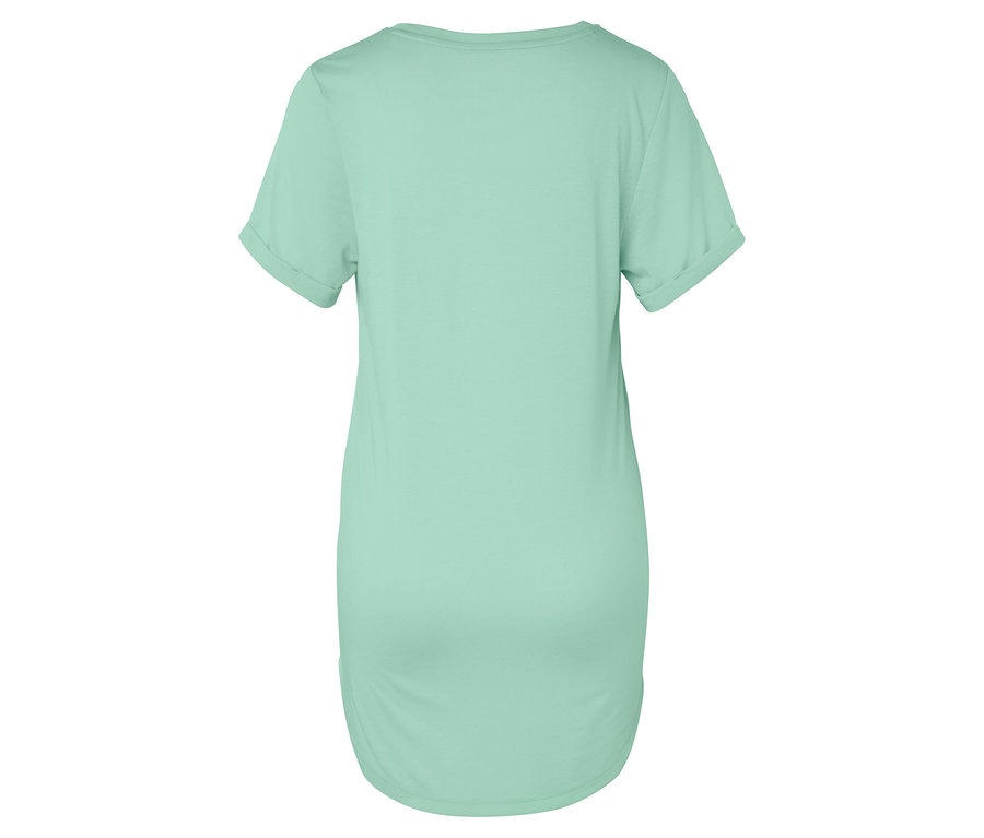 Pohľad zozadu na svetlozelené tričko s krátkym rukávom.