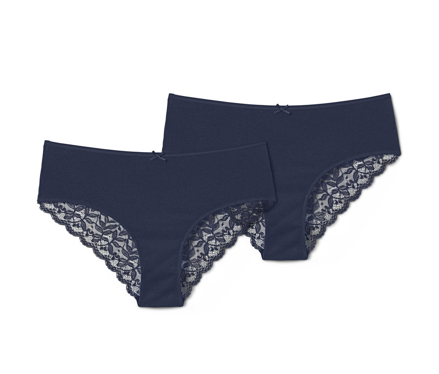 Dvoje tmavomodré brazílske nohavičky s čipkou.