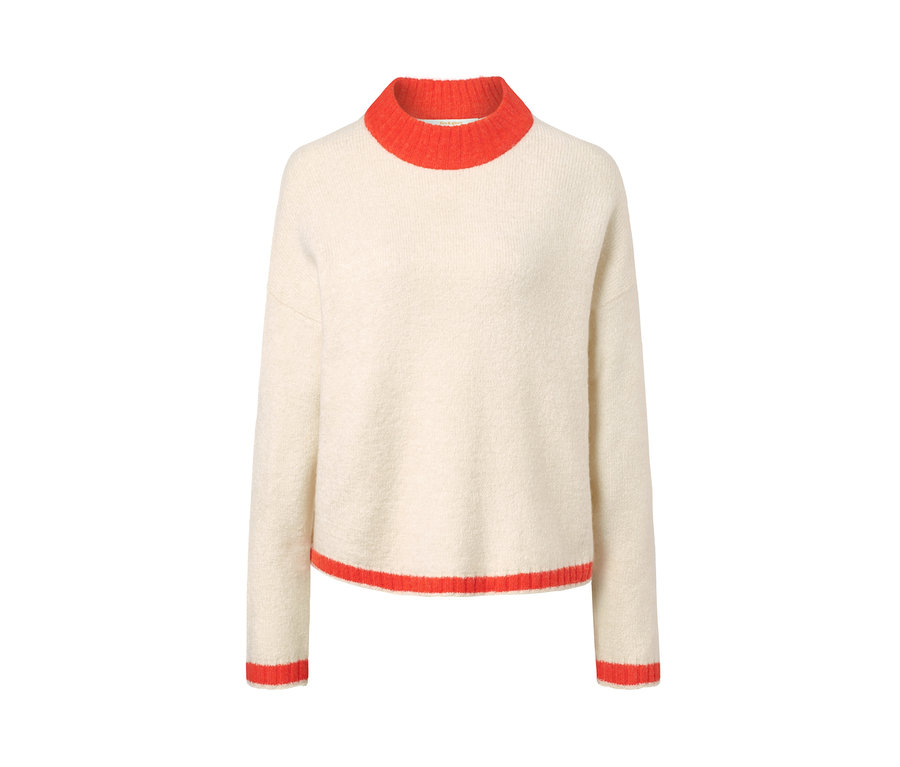 Bielo-červený pletený pulóver.