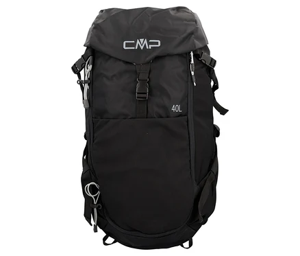 Čierny batoh CMP s objemom 40L.