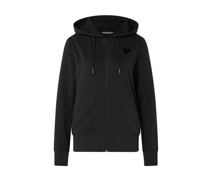 Čierna mikina s kapucňou na zips so srdcom na hrudi.