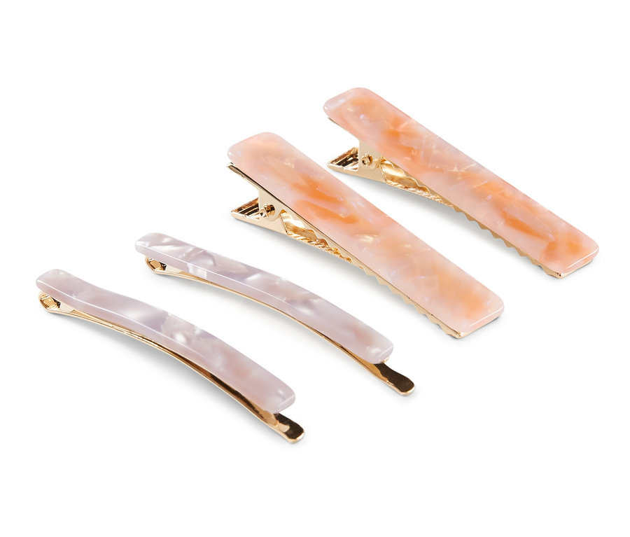 Štyri sponky do vlasov.