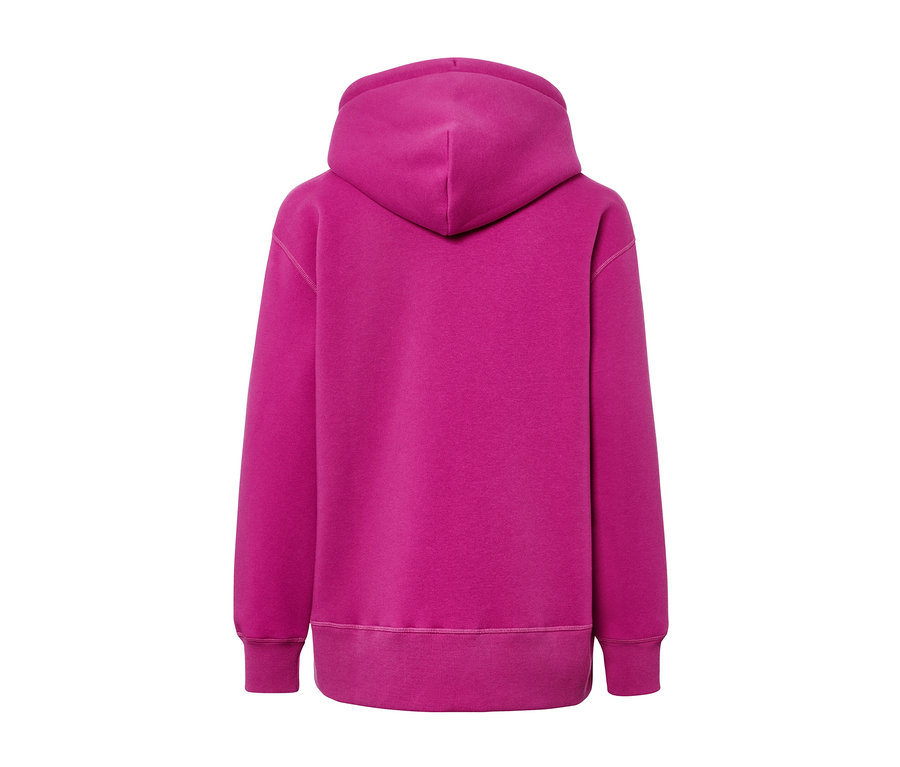 Pohľad zozadu na mikinu s kapucňou.