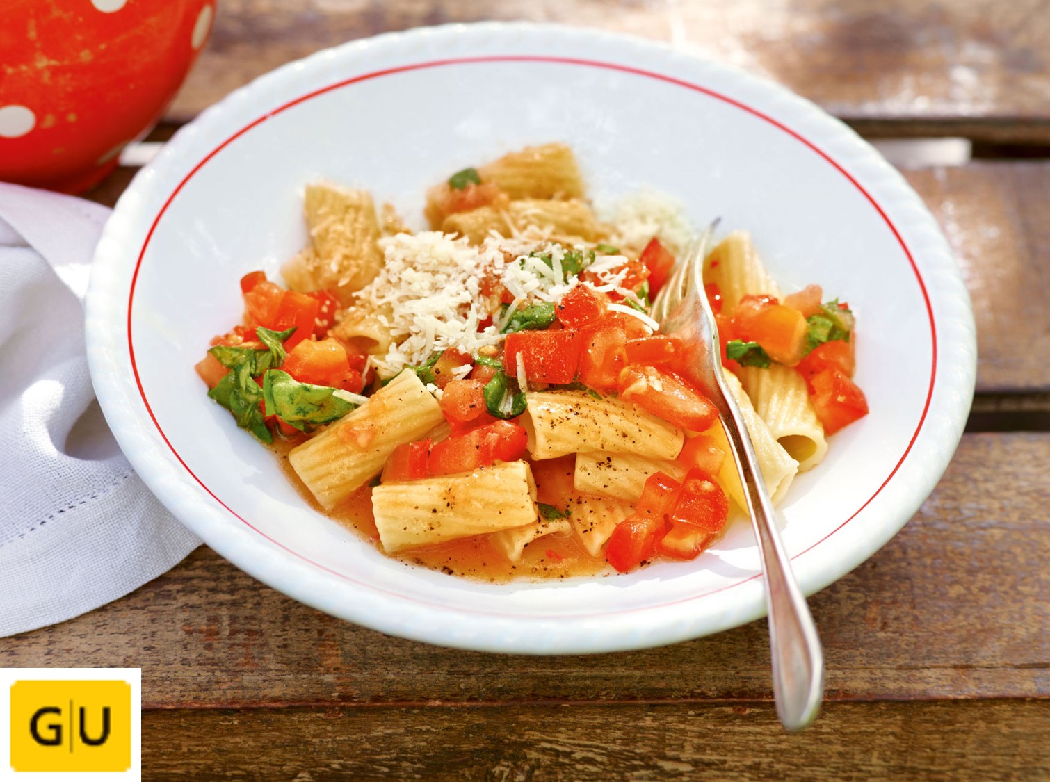 Rigatoni s čerstvou paradajkovou omáčkou