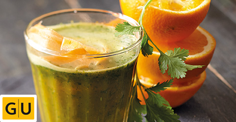 Smoothie s pomarančom, mrkvou a koriandrom