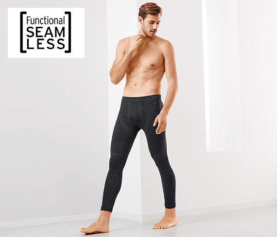 Mann in Skiunterhose